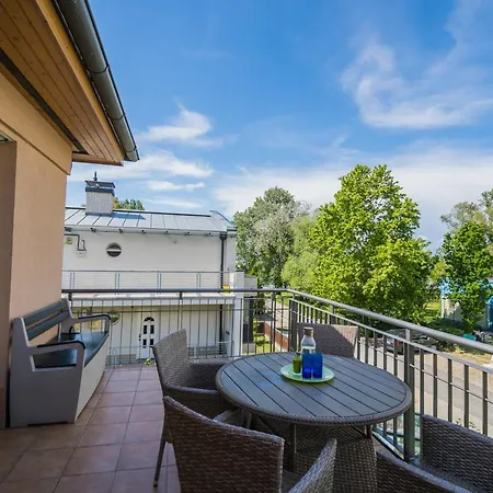 Mf Blue Colour Apartment Apartment Siofok