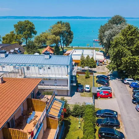 Mf Blue Colour Apartment Apartment Siofok